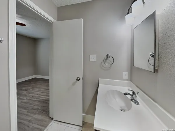 $1,379 | 8338 Morning, Converse, TX 78109