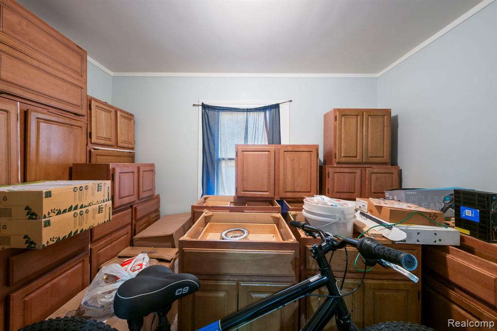 7739 Rosedale Boulevard Allen Park, MI 48101 - Photo 14 of 28