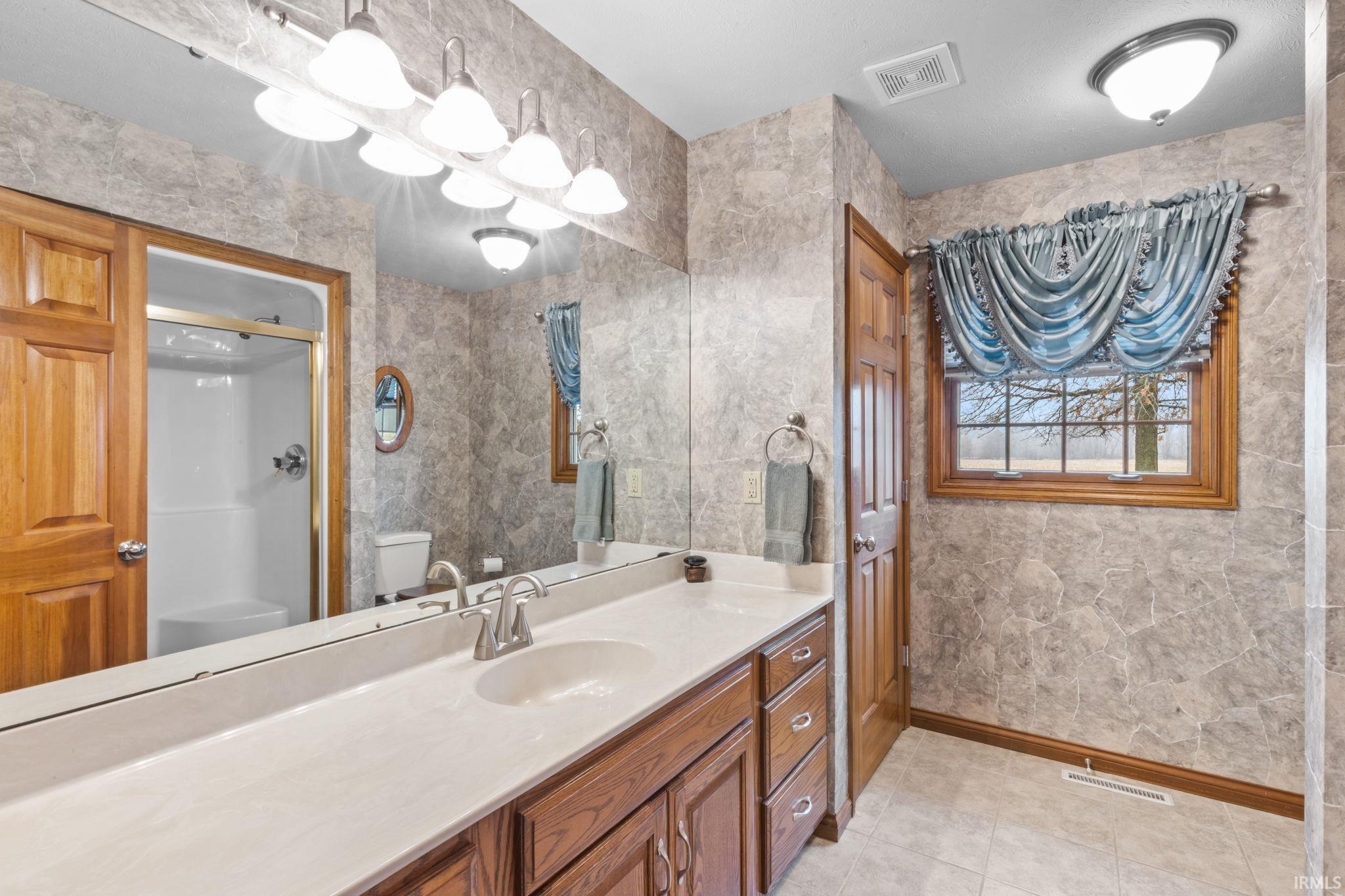 21750 New Road Lakeville, IN 46536 - Photo 16 of 36