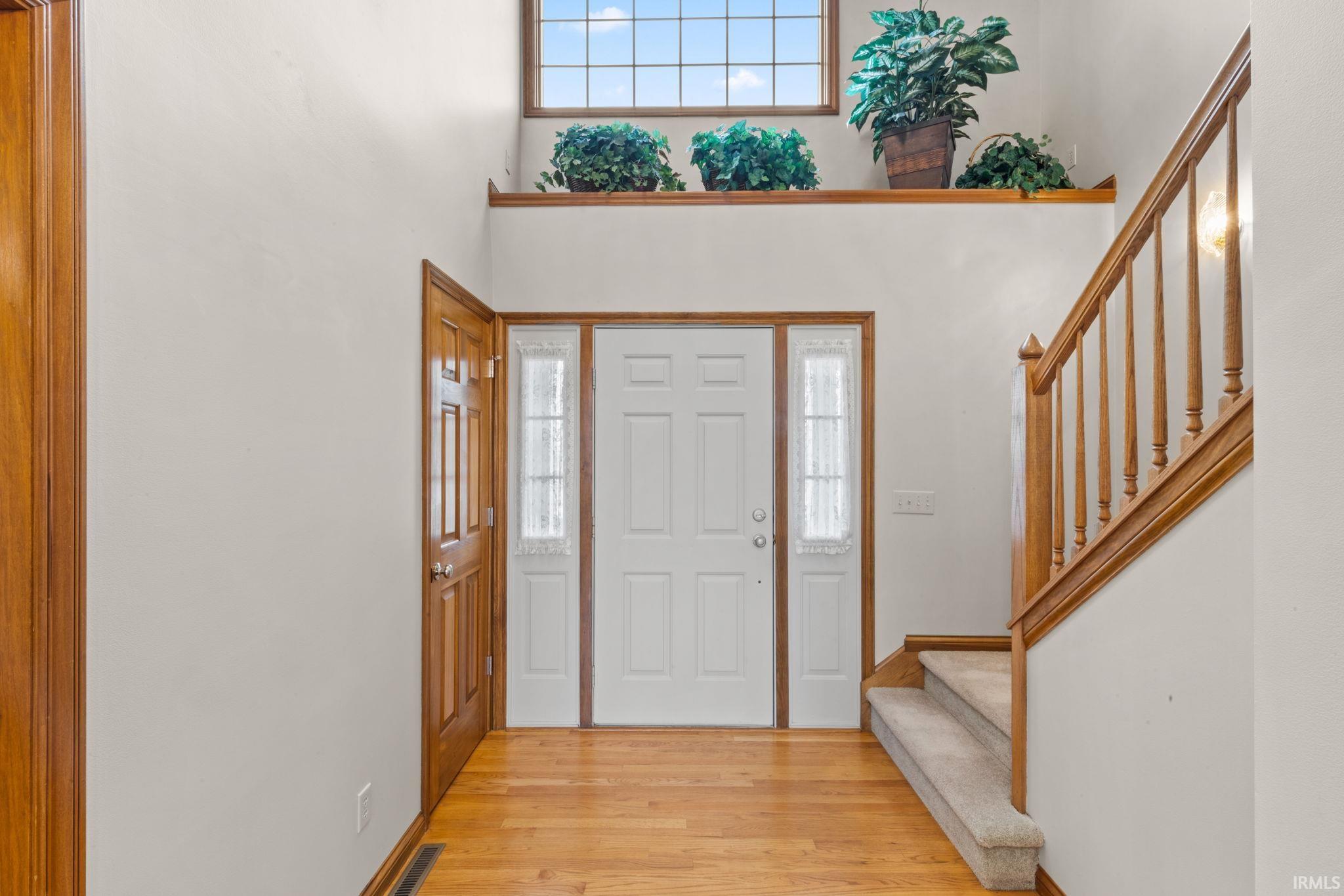 21750 New Road Lakeville, IN 46536 - Photo 4 of 36