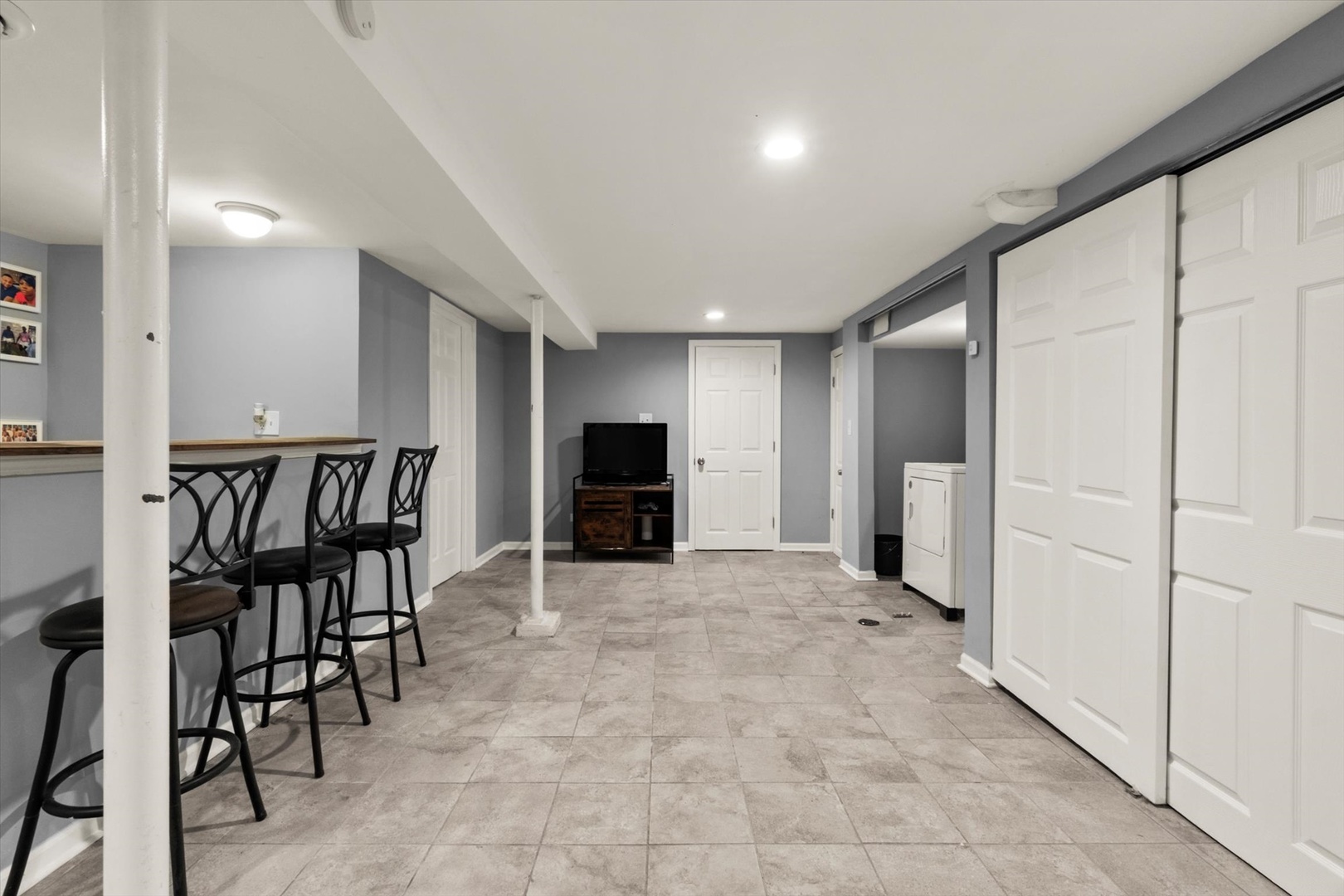 4820 West Haddon Avenue Chicago, IL 60651 - Photo 20 of 27 a view of a room with furniture