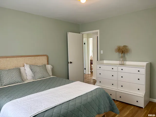 $215,000 | 1038 North State Street, Lincoln, IL 62656