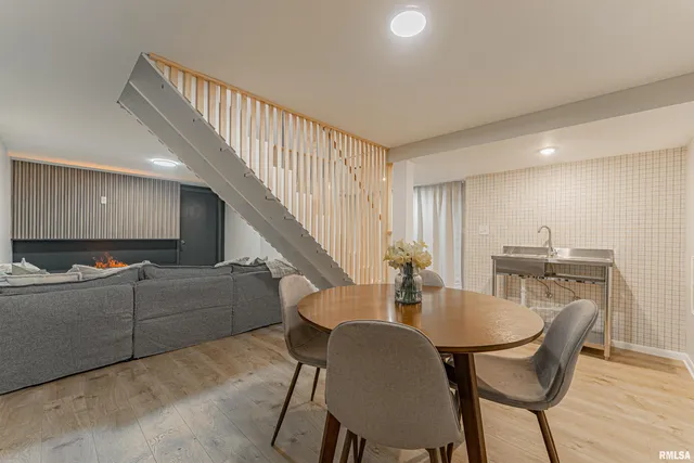 $215,000 | 1038 North State Street, Lincoln, IL 62656