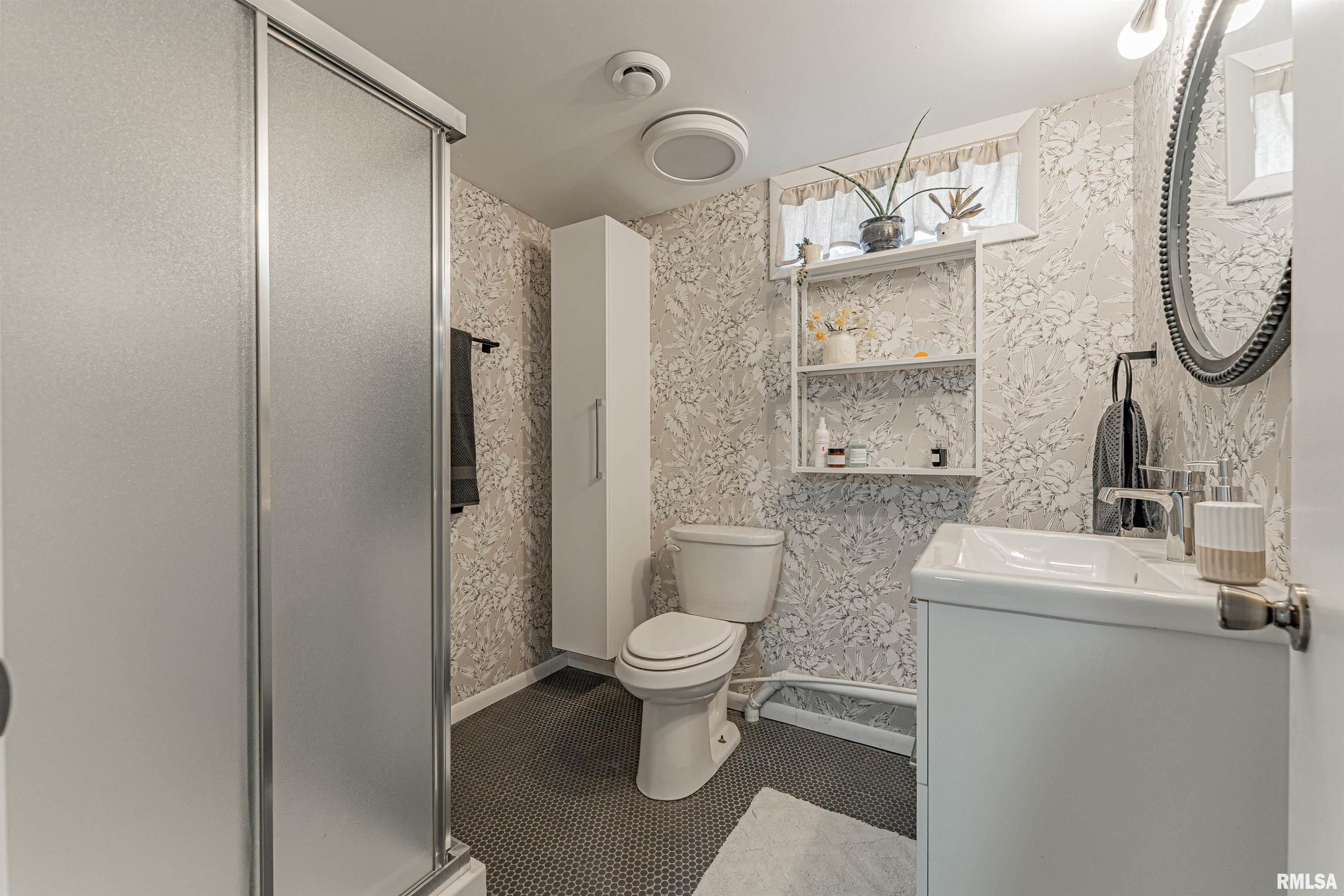 1038 North State Street Lincoln, IL 62656 - Photo 25 of 33