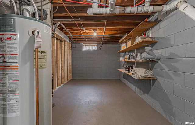 $215,000 | 1038 North State Street, Lincoln, IL 62656