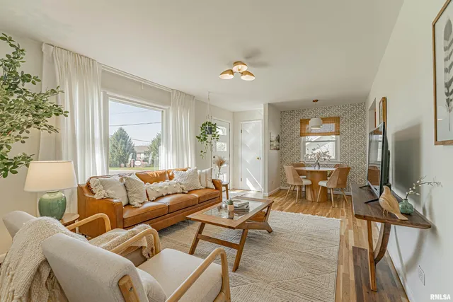 $215,000 | 1038 North State Street, Lincoln, IL 62656