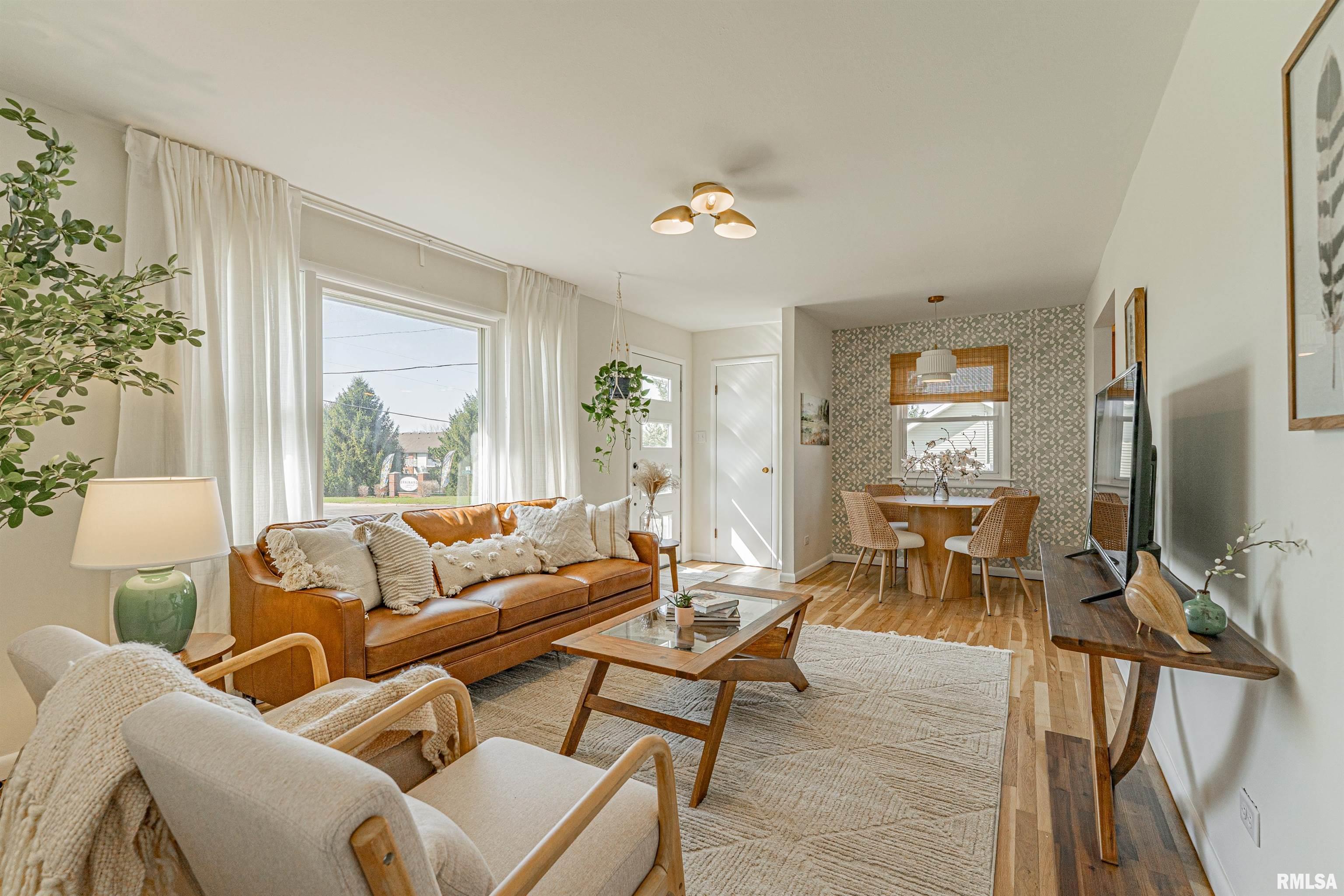 1038 North State Street Lincoln, IL 62656 - Photo 3 of 33