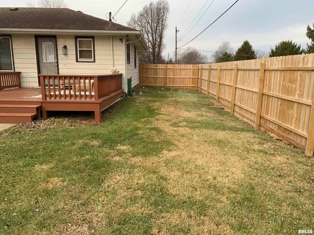 $215,000 | 1038 North State Street, Lincoln, IL 62656