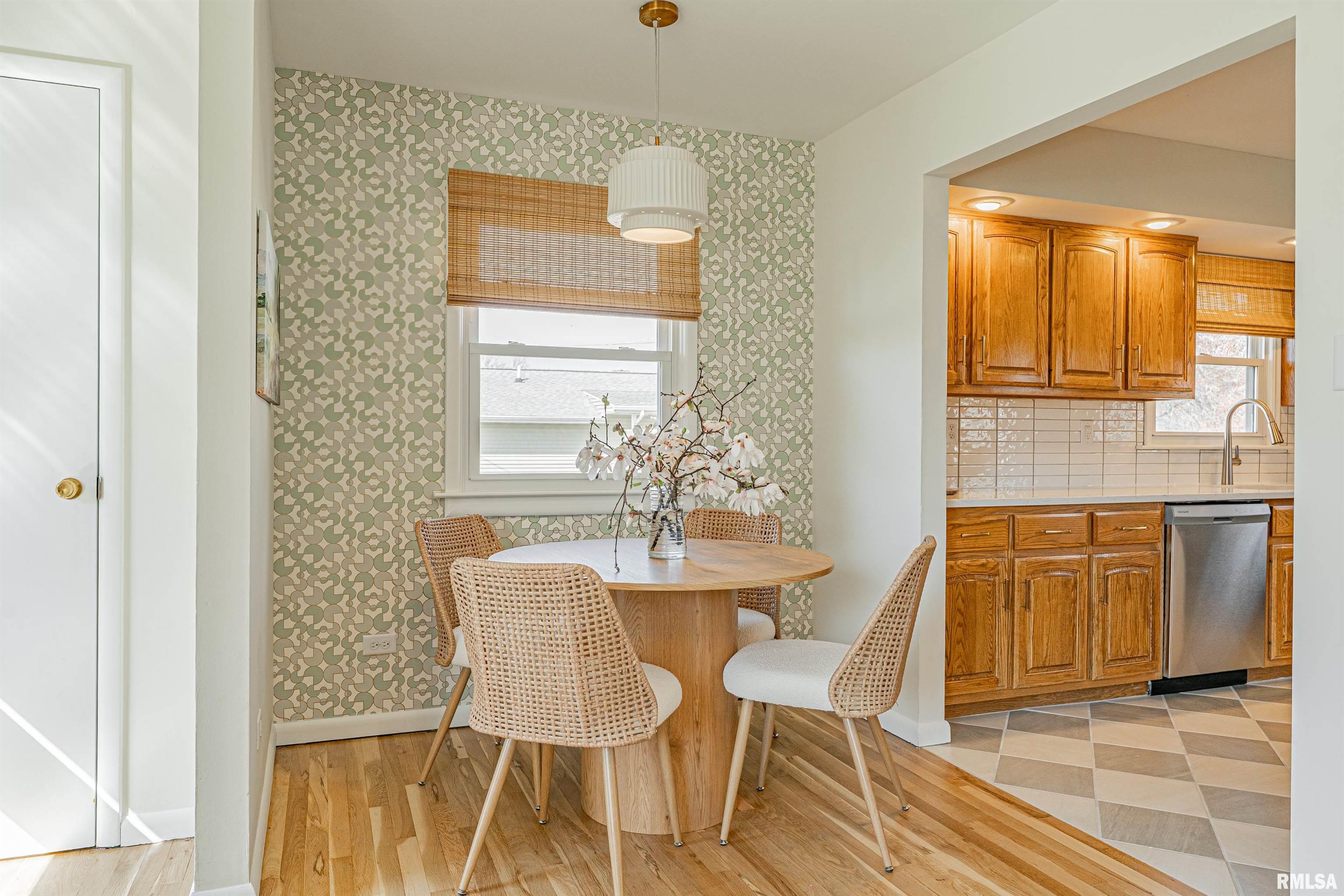 1038 North State Street Lincoln, IL 62656 - Photo 5 of 33