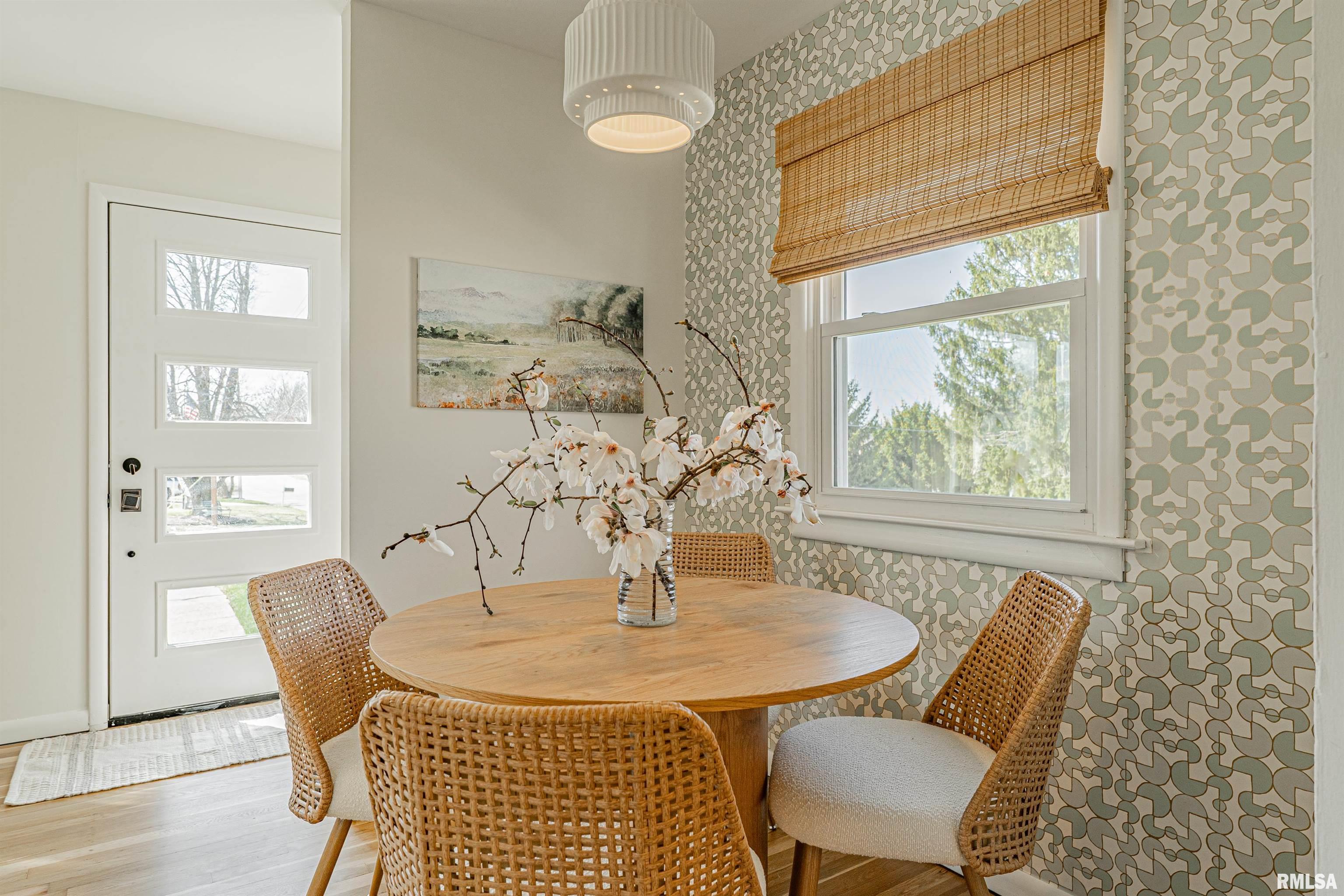 1038 North State Street Lincoln, IL 62656 - Photo 6 of 33