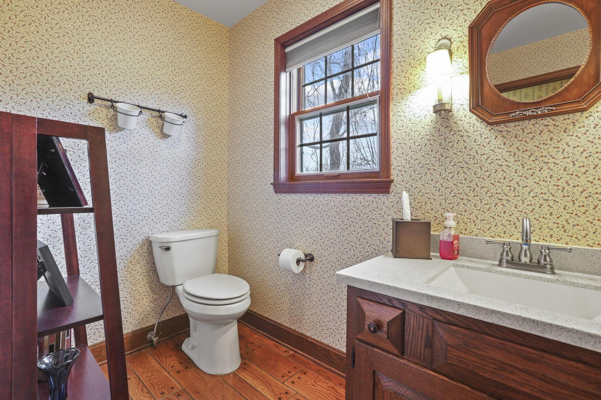 3435 Wheeling Road Northeast Lancaster, OH 43130 - Photo 36 of 78 Half Bath