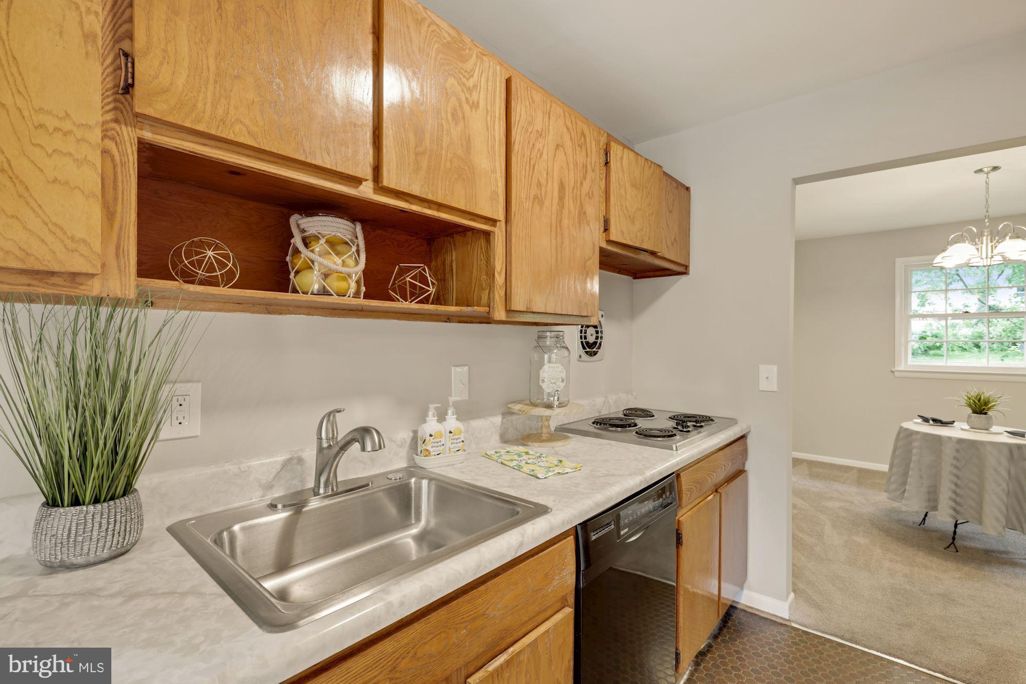 2019 Franwall Avenue Silver Spring, MD 20902 - Photo 9 of 42 Efficient Kitchen