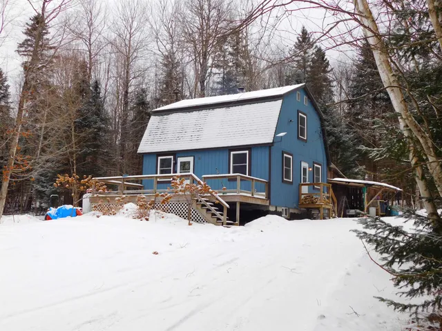$250,000 | 22 Hartlen Avenue, Colebrook, NH 03576