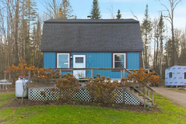 $250,000 | 22 Hartlen Avenue, Colebrook, NH 03576
