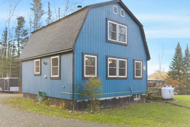 $250,000 | 22 Hartlen Avenue, Colebrook, NH 03576