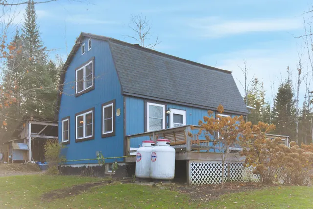 $250,000 | 22 Hartlen Avenue, Colebrook, NH 03576
