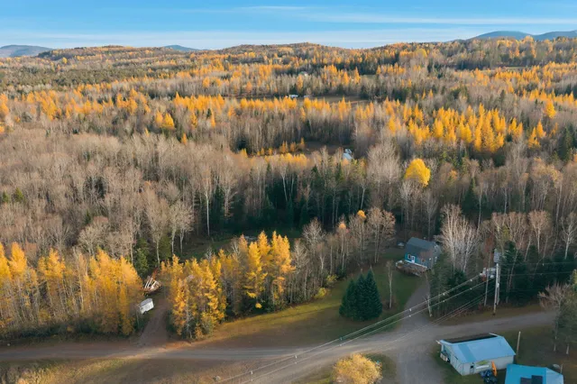 $250,000 | 22 Hartlen Avenue, Colebrook, NH 03576