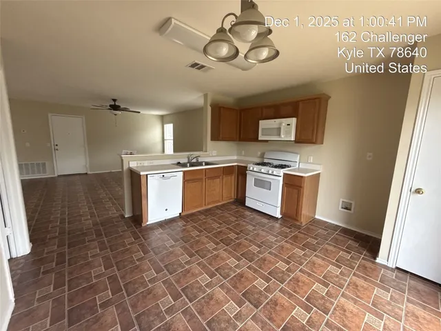 $1,595 | 152 Challenger, Kyle, TX 78640