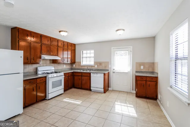 $1,950 | 1181 Timbercrest Drive, Lawrenceville, GA 30045