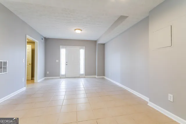 $1,950 | 1181 Timbercrest Drive, Lawrenceville, GA 30045