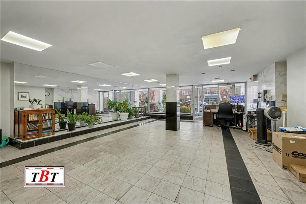 303 Beverley Road, Unit 10G Brooklyn, NY 11218 - Photo 12 of 36