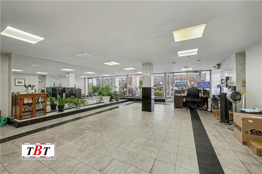 303 Beverley Road, Unit 10G Brooklyn, NY 11218 - Photo 13 of 36