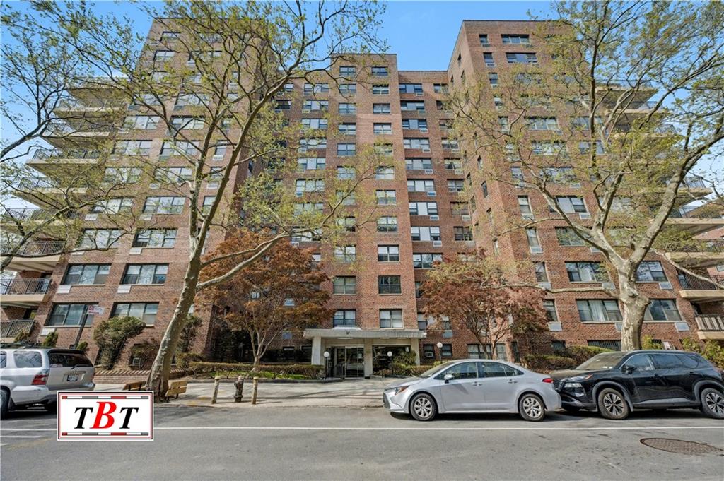 303 Beverley Road, Unit 10G Brooklyn, NY 11218 - Photo 14 of 36