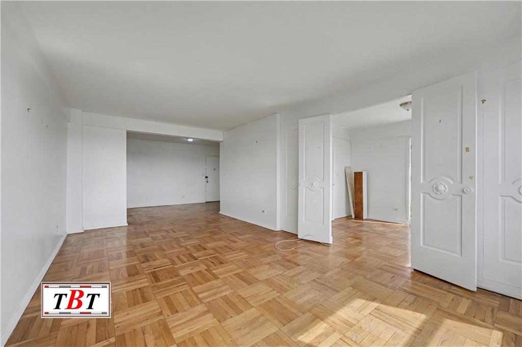 303 Beverley Road, Unit 10G Brooklyn, NY 11218 - Photo 28 of 36