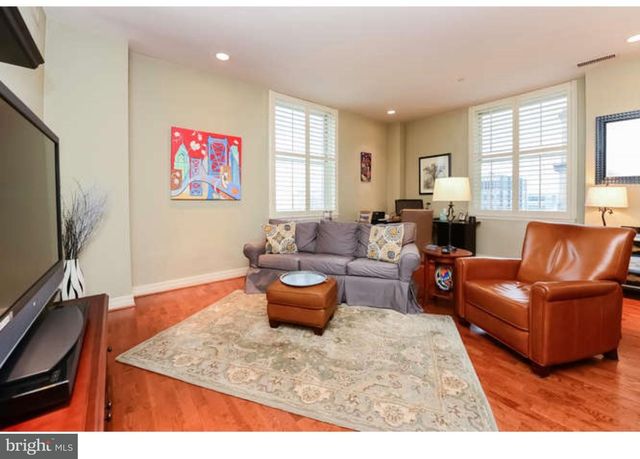 $445,000 | 1600-18 Arch Street, Unit 1803, Philadelphia, PA 19103