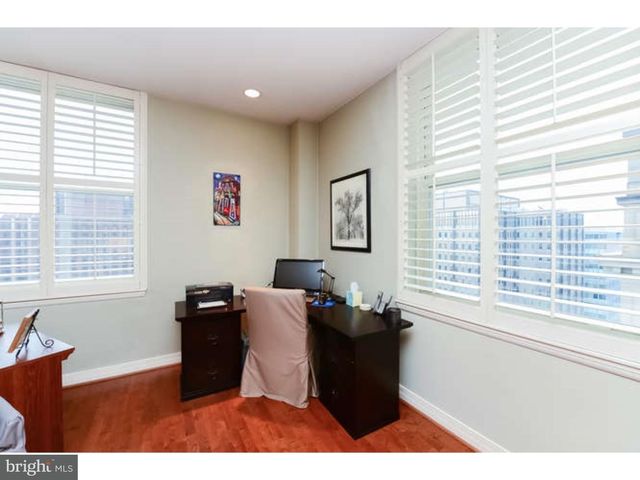 $445,000 | 1600-18 Arch Street, Unit 1803, Philadelphia, PA 19103