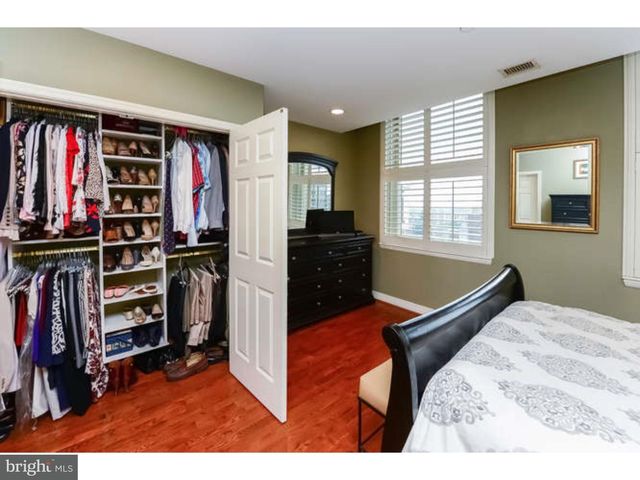 $445,000 | 1600-18 Arch Street, Unit 1803, Philadelphia, PA 19103