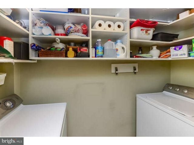 $445,000 | 1600-18 Arch Street, Unit 1803, Philadelphia, PA 19103