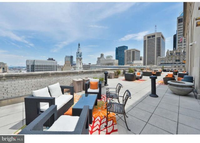 $445,000 | 1600-18 Arch Street, Unit 1803, Philadelphia, PA 19103