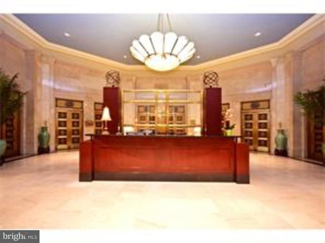 $445,000 | 1600-18 Arch Street, Unit 1803, Philadelphia, PA 19103