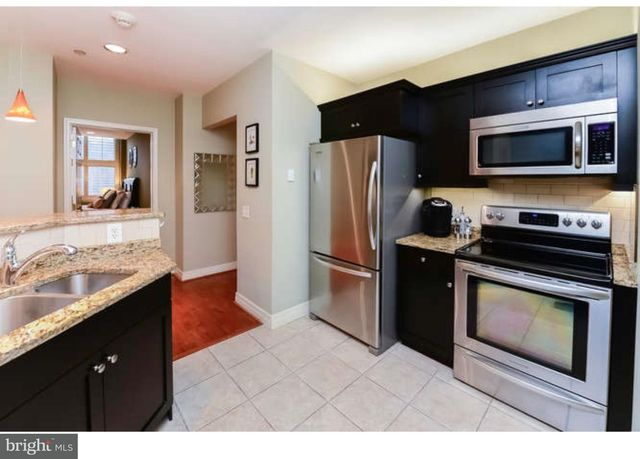 $445,000 | 1600-18 Arch Street, Unit 1803, Philadelphia, PA 19103