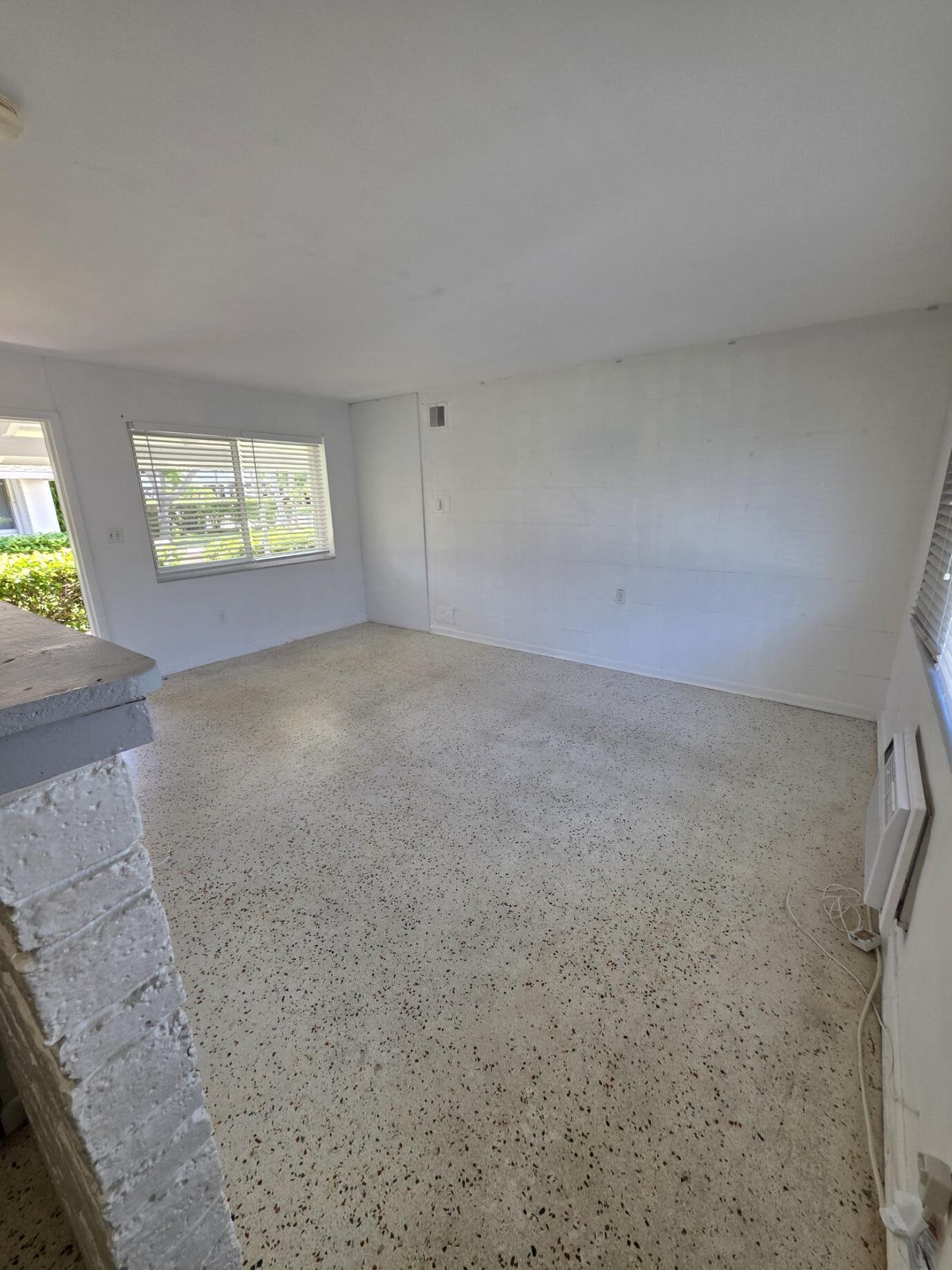 1216 Cabana Road, Unit 1A Singer Island, FL 33404 - Photo 5 of 9 20250611_112339