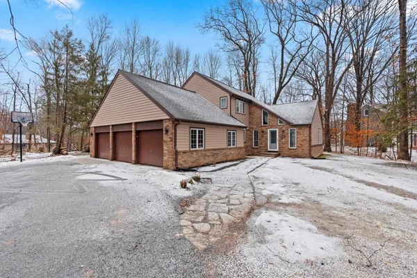 $524,900 | 4452 Wyandot Trail, Green Bay, WI 54313