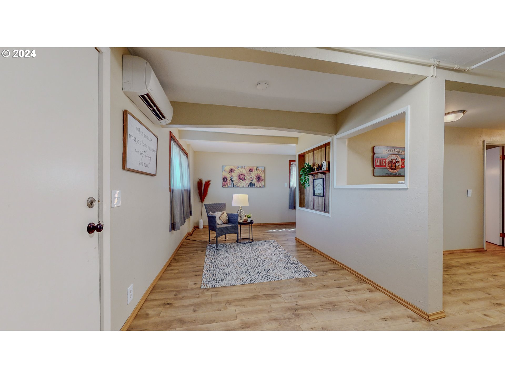 32256 West Walls Road Hermiston, OR 97838 - Photo 27 of 41 a living room with furniture and a table