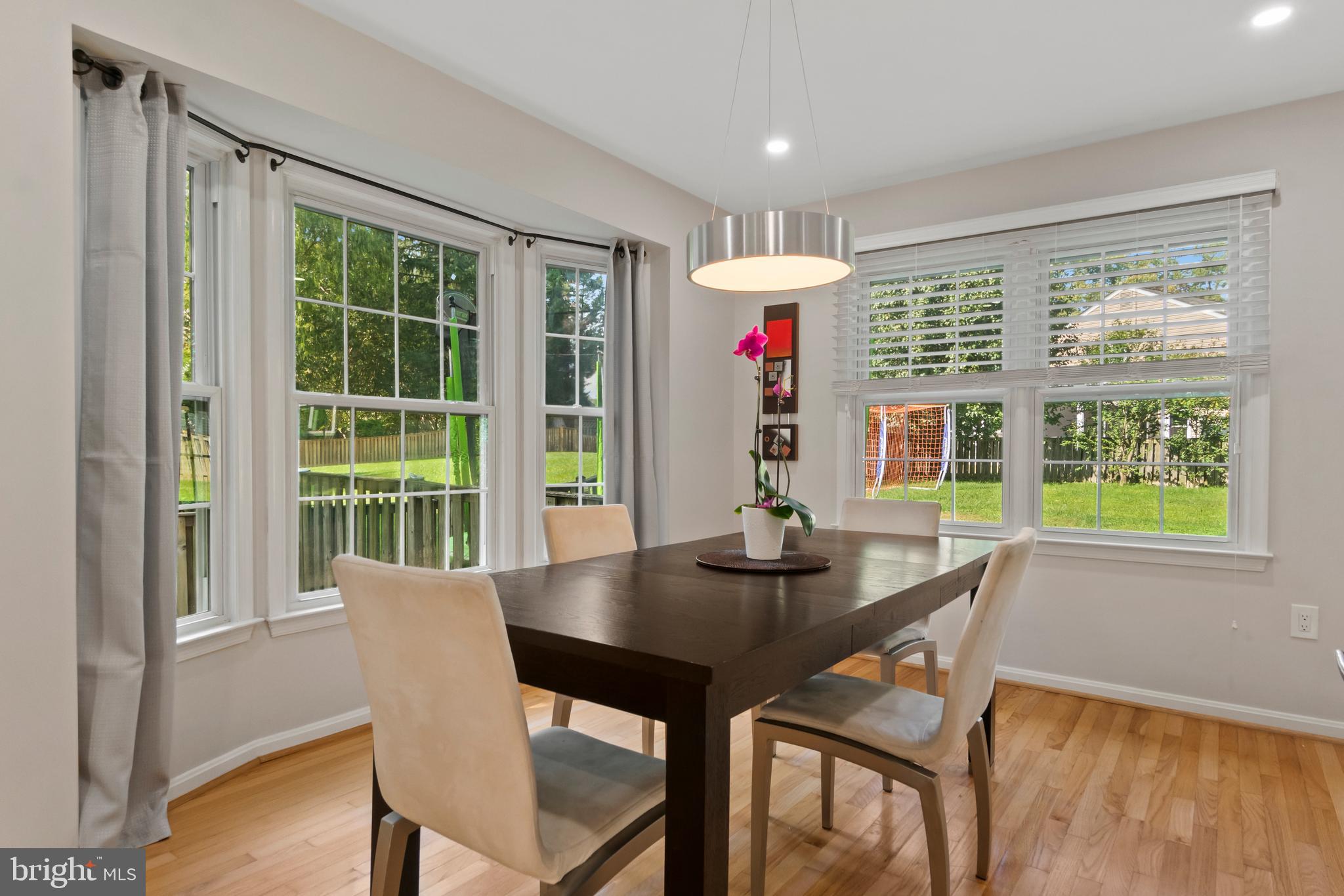 8834 Shadowlake Way Springfield, VA 22153 - Photo 11 of 40 Gallery Image 11