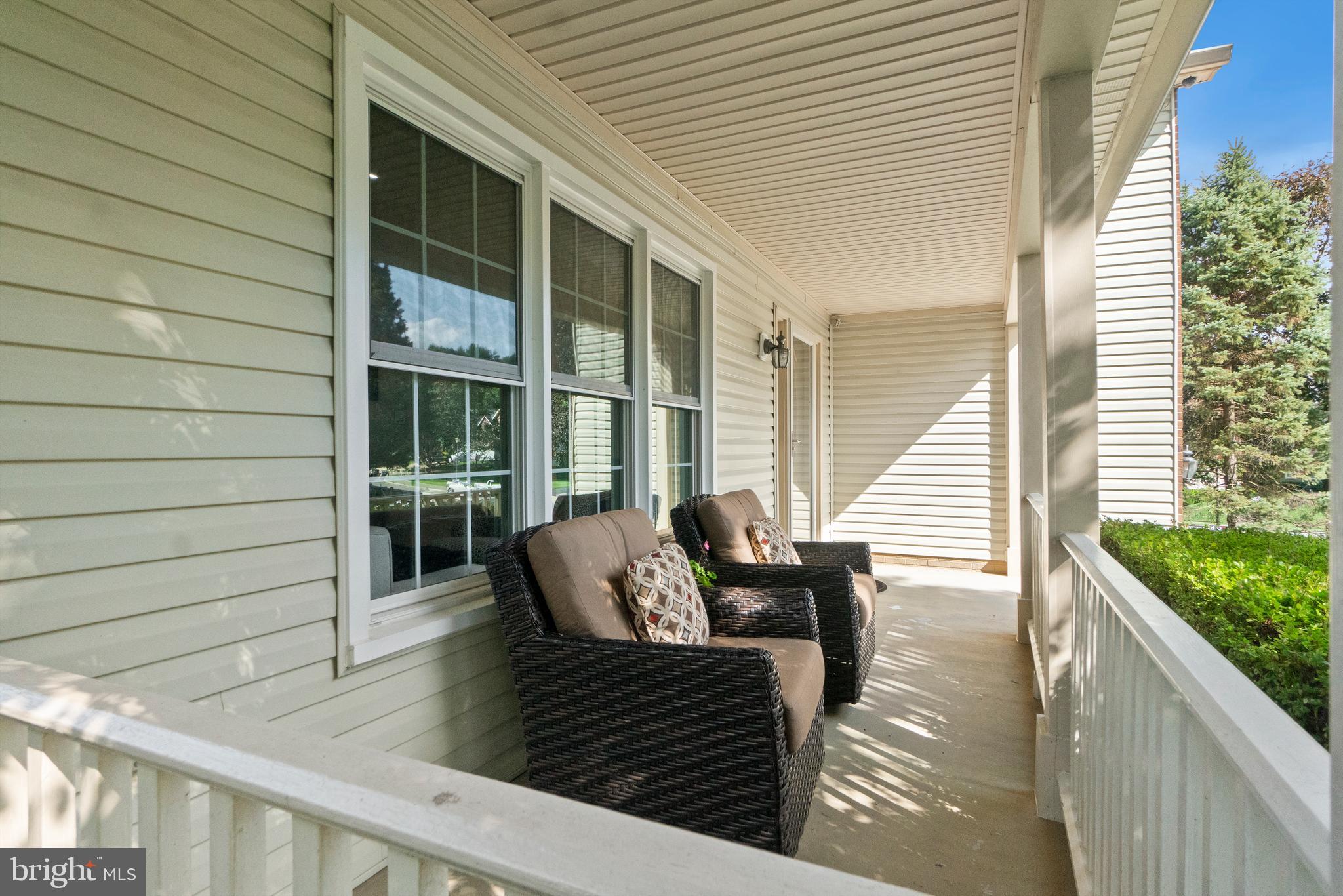 8834 Shadowlake Way Springfield, VA 22153 - Photo 3 of 40 Gallery Image 3