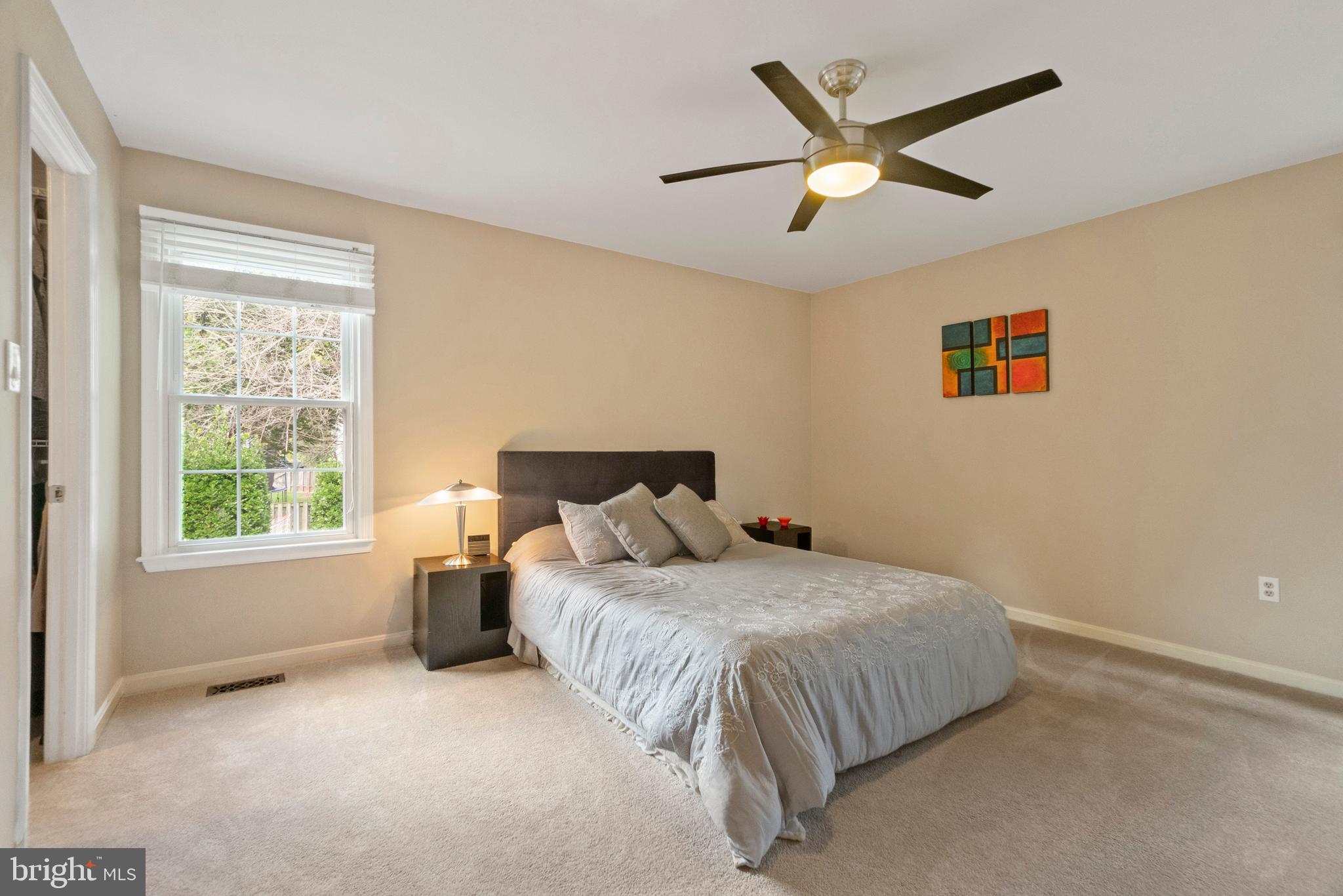 8834 Shadowlake Way Springfield, VA 22153 - Photo 21 of 40 Primary bedroom
