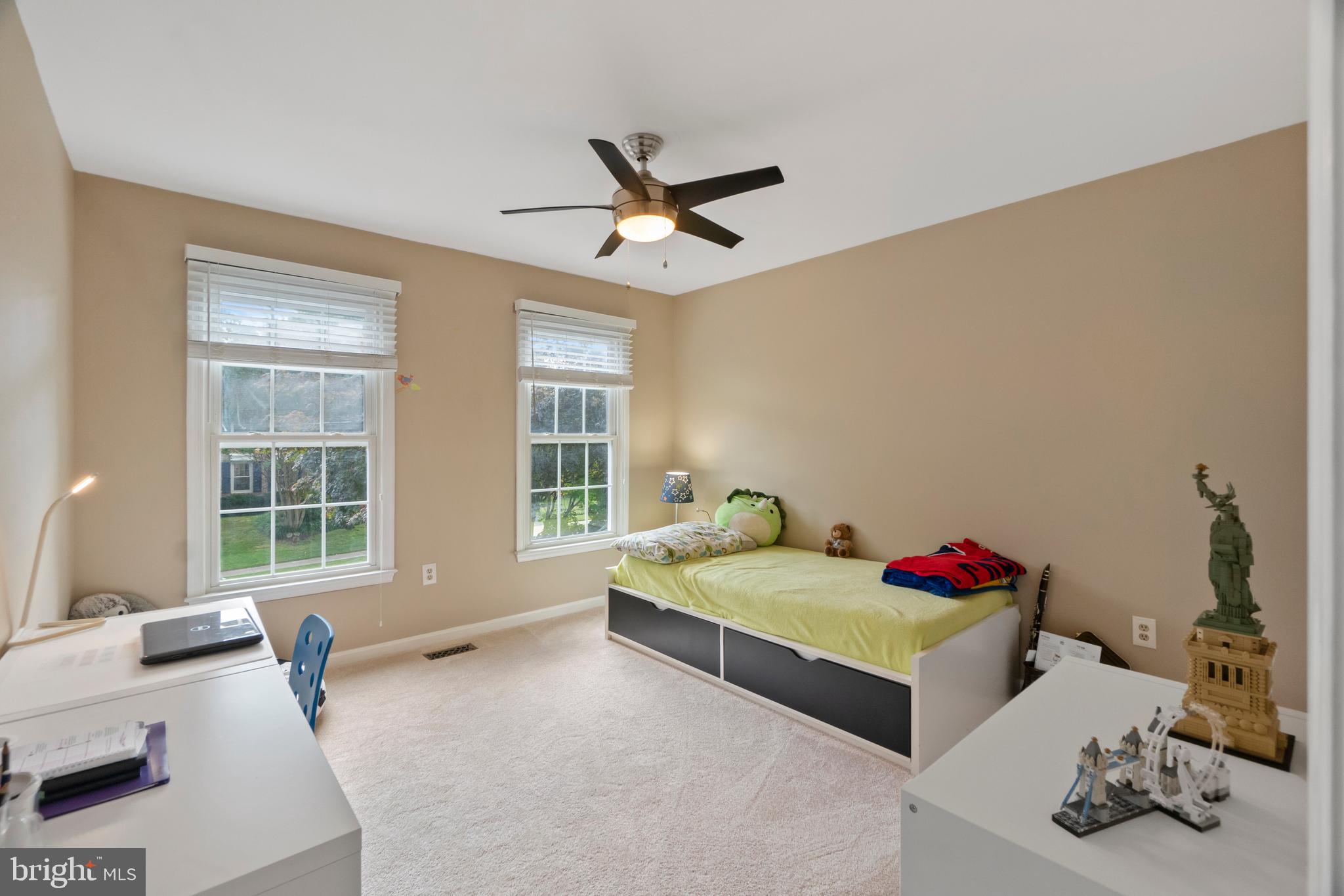 8834 Shadowlake Way Springfield, VA 22153 - Photo 26 of 40 2nd bedroom