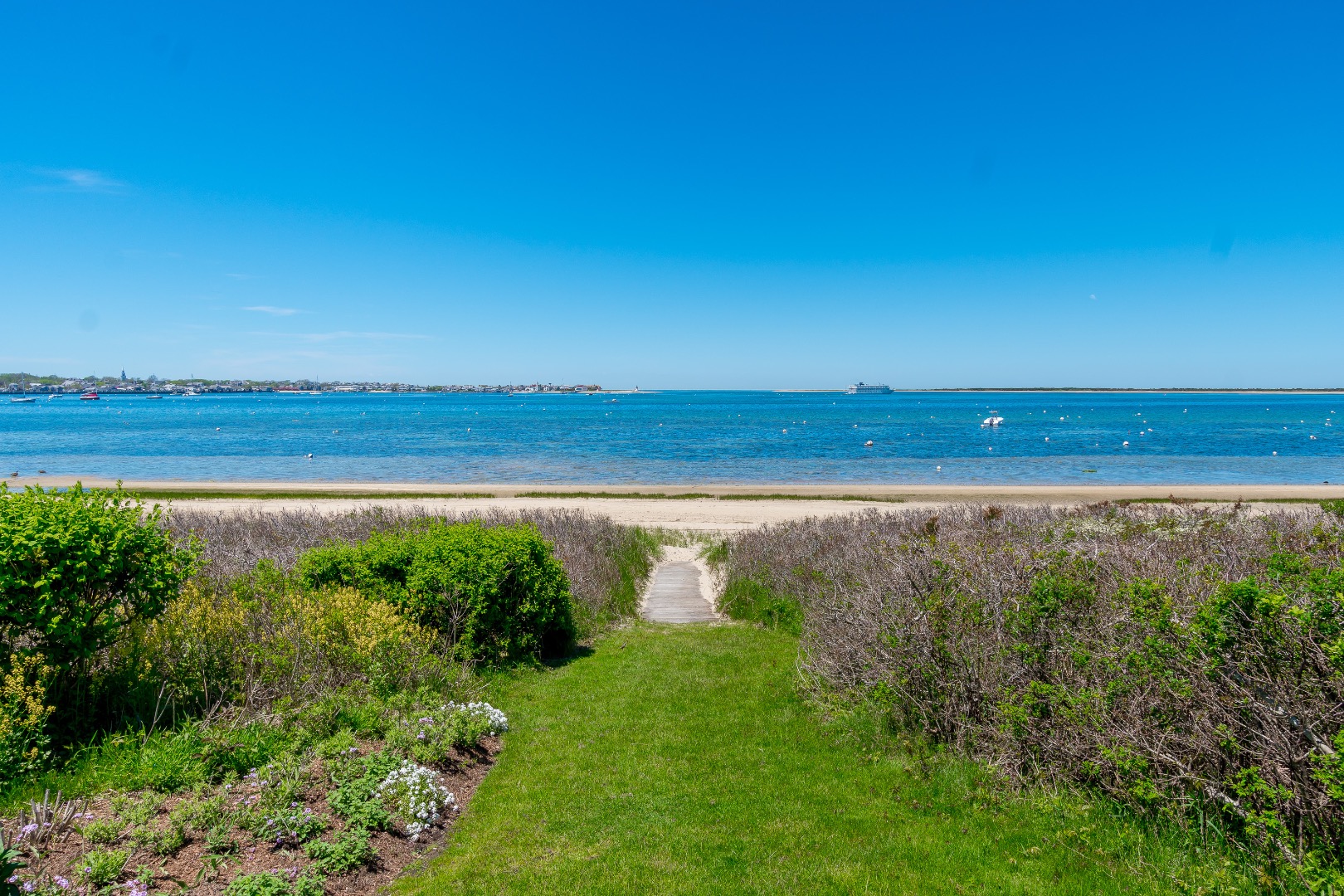 74 Monomoy Road Nantucket, MA 02554 - Photo 6 of 32 Gallery Image 6