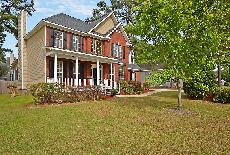 1005 Crooked Oak Road Summerville, SC 29485 - Photo 4 of 39 DSC_0597-copy