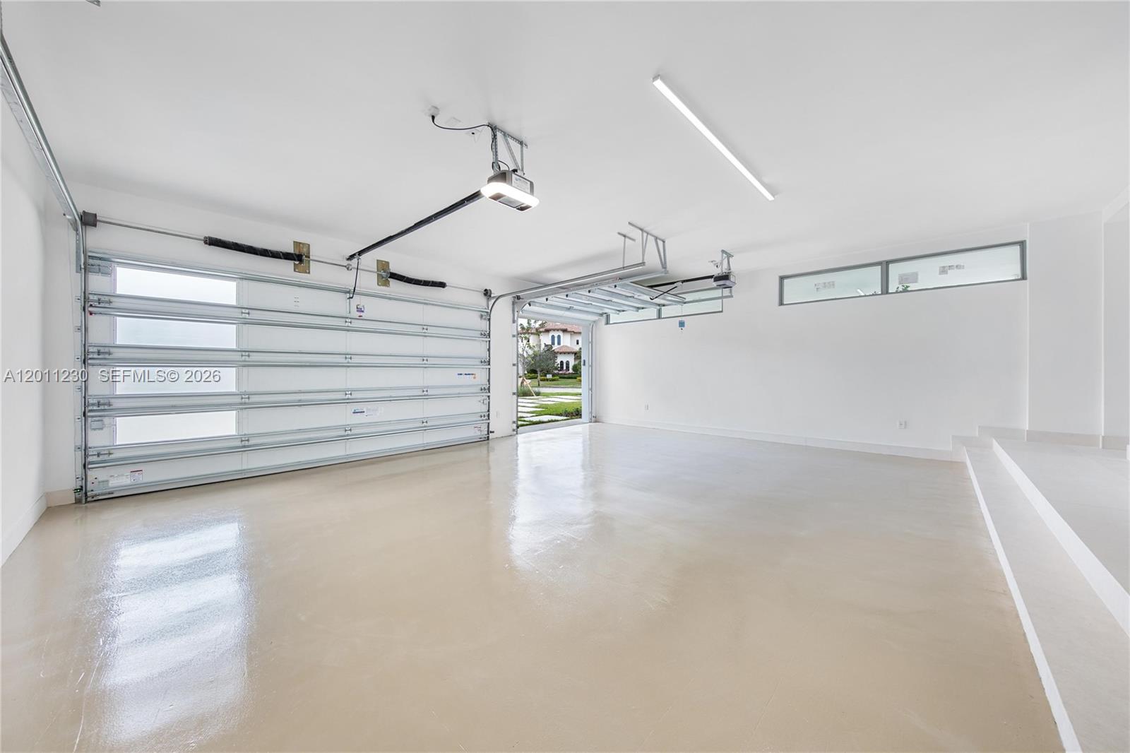 3280 Lake Ridge Lane Weston, FL 33332 - Photo 28 of 38