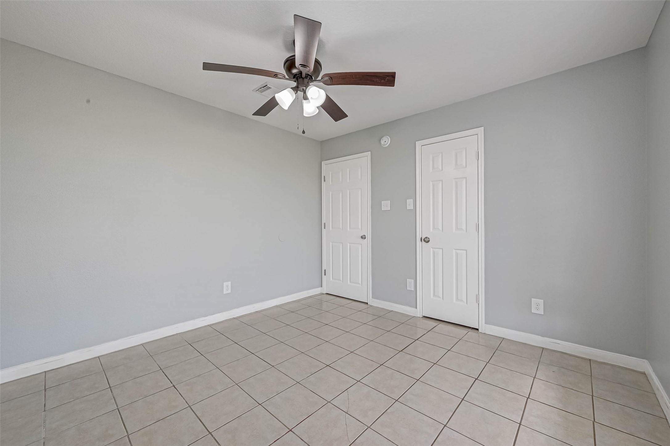 7520 Vincik Ehlert Road Rosenberg, TX 77471 - Photo 30 of 46 a view of an empty room