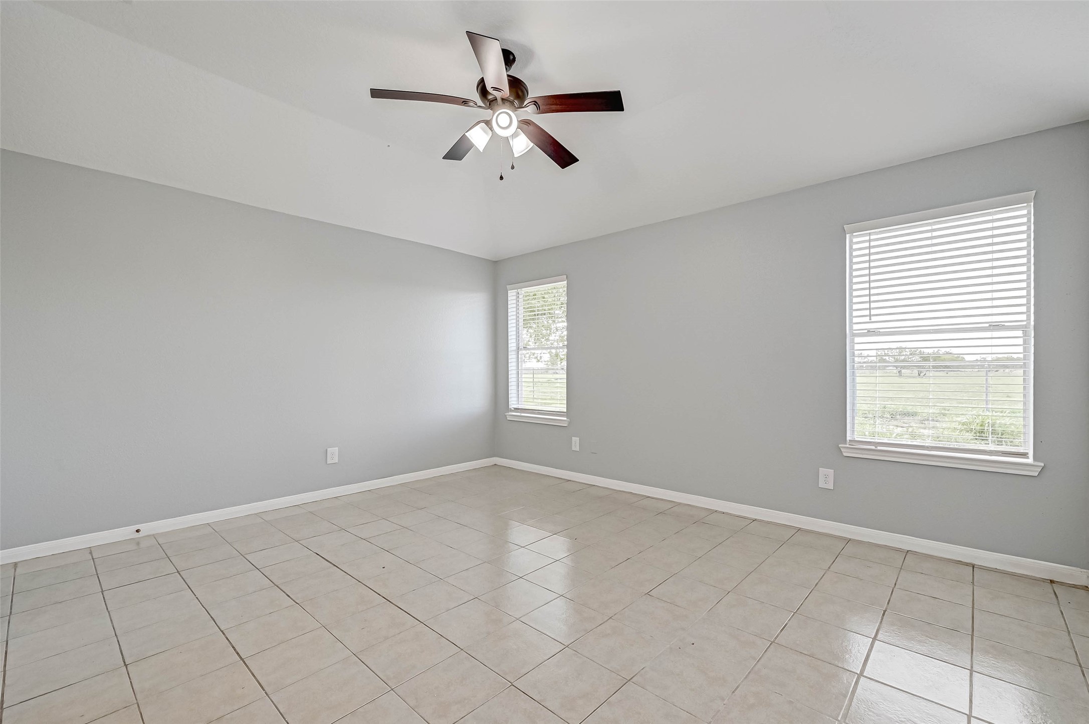7520 Vincik Ehlert Road Rosenberg, TX 77471 - Photo 34 of 46 a view of an empty room with a window