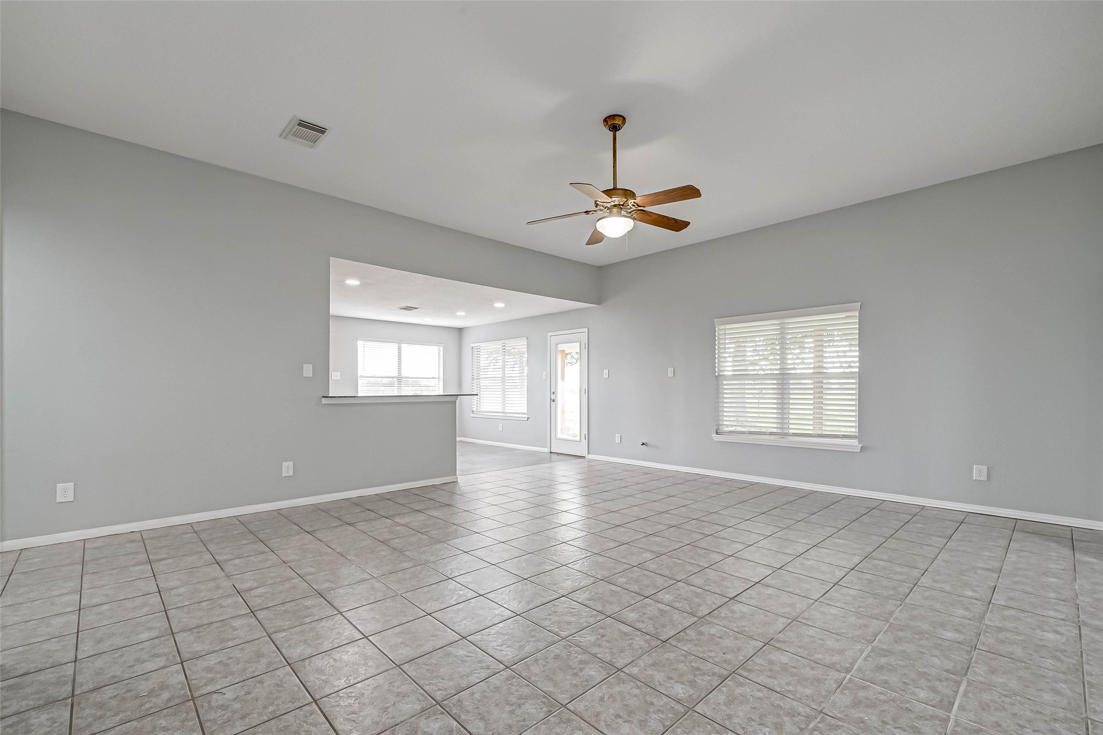 7520 Vincik Ehlert Road Rosenberg, TX 77471 - Photo 10 of 46 a view of an empty room with a window