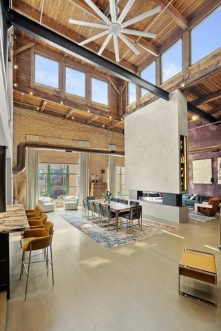 1017 West Washington Boulevard, Unit 2J Chicago, IL 60607 - Photo 8 of 53