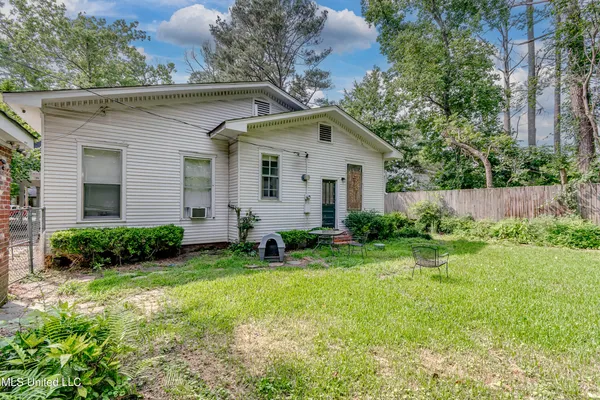 $175,000 | 1110 Jackson Avenue, Yazoo City, MS 39194